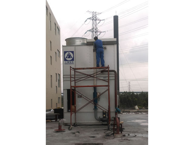 Installation works (evaporative cooling 1)